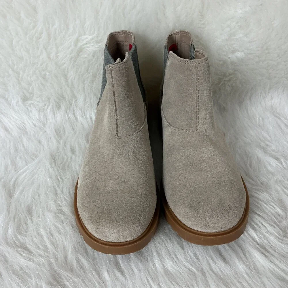 Sorel Women's Emelie II Chelsea Bootie Omega Taupe Gum Gray Beige Suede 9.5